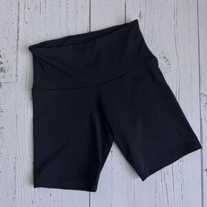Onzie - Women's Black Cycling Shorts